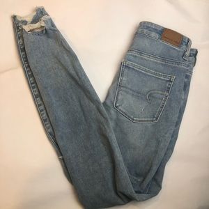 American Eagle Light Wash Super Distressed Jegging